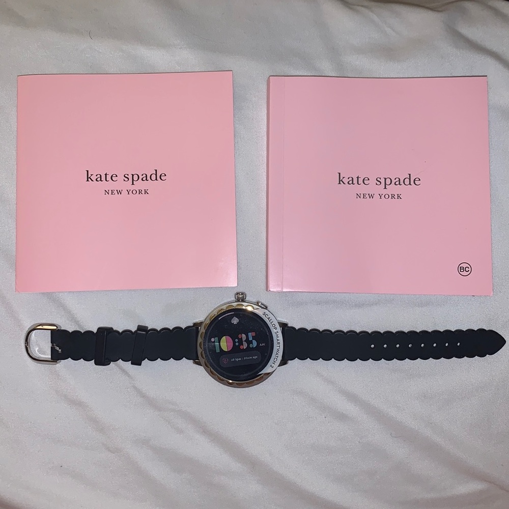 Kate Spade Scallop Smartwatch